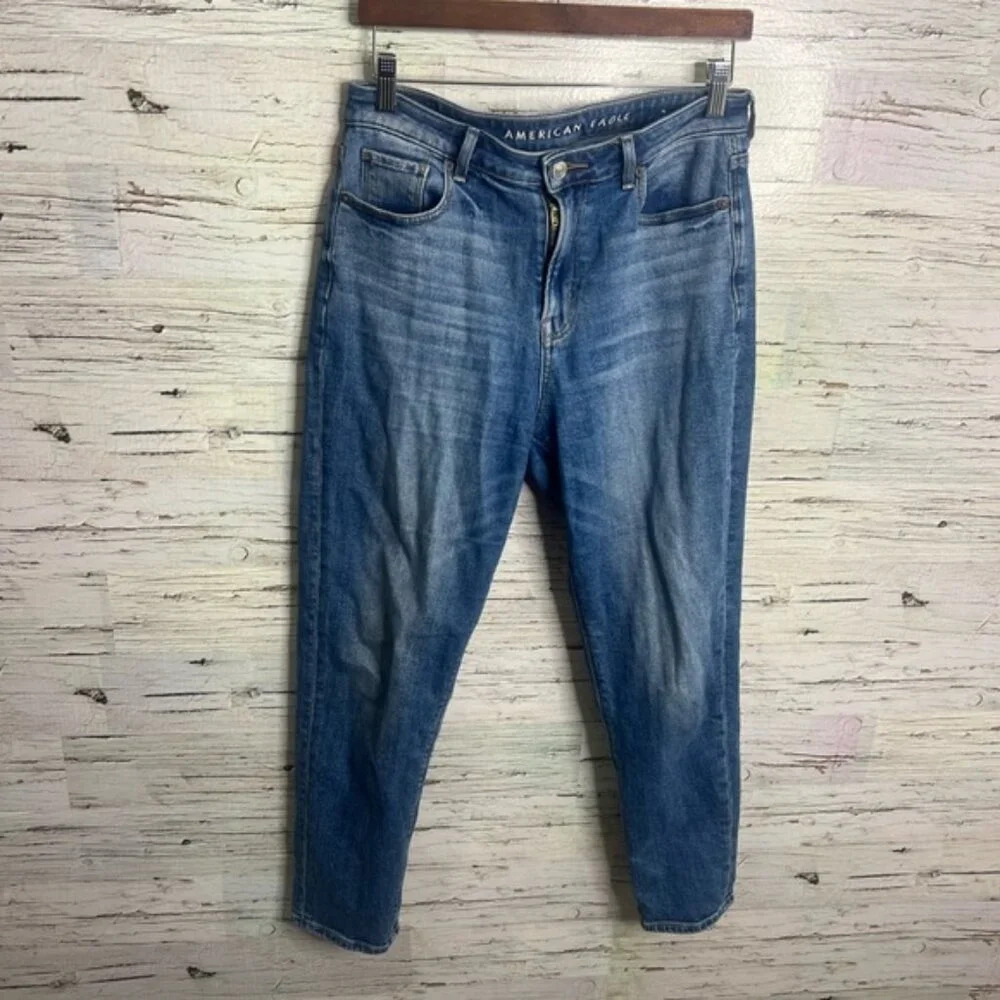 American Eagle Mom  Jeans size 4